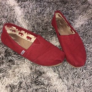 Red Toms